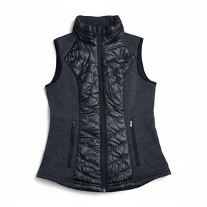 Zella Quilted Hybrid Vest in Black and Charcoal
